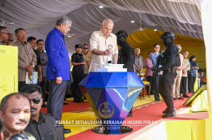 DYMM Paduka Seri Sultan Perak Darul Ridzuan Berkenan Rasmi Dataran Waterfront Bagan Datuk : 17 Jun 2025